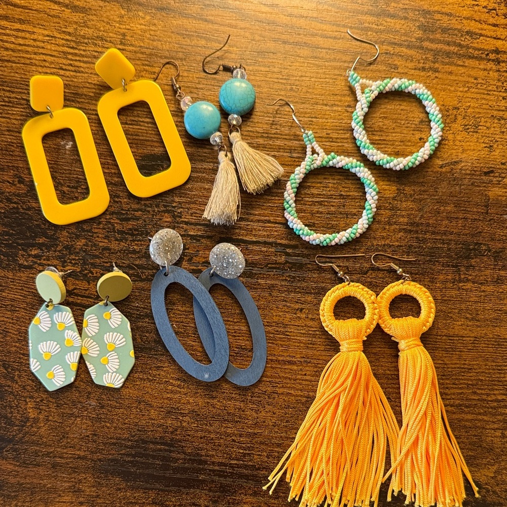Women’s earrings wood and clay/ bead